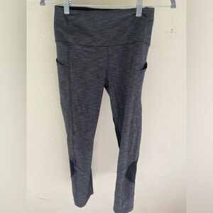 LULULEMON gray capri leggings